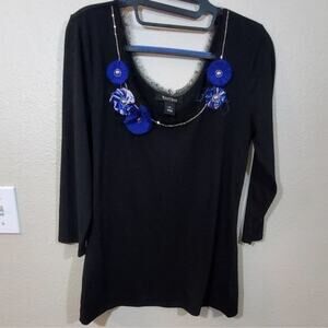 WHITE house black market floral black and blue shirt size medium‎